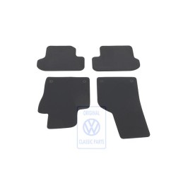 VW Original 1 Satz Fussmatten Titanschwarz/Schwarz/Sioux - 5C1863011C AMQ