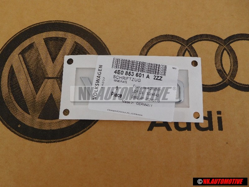 Audi Original V10 Seite Schriftzug Emblem Logo Chrom - 4E0853601A 2ZZ