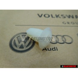 VW Original Mutter Einsteckmutter 8x8 mm für Heckklappe Golf 2 - 321813998A